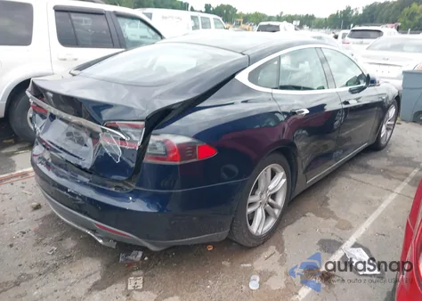 2013 Tesla Model S from USA, damaged, VIN 5YJSA1CN7DFP06683